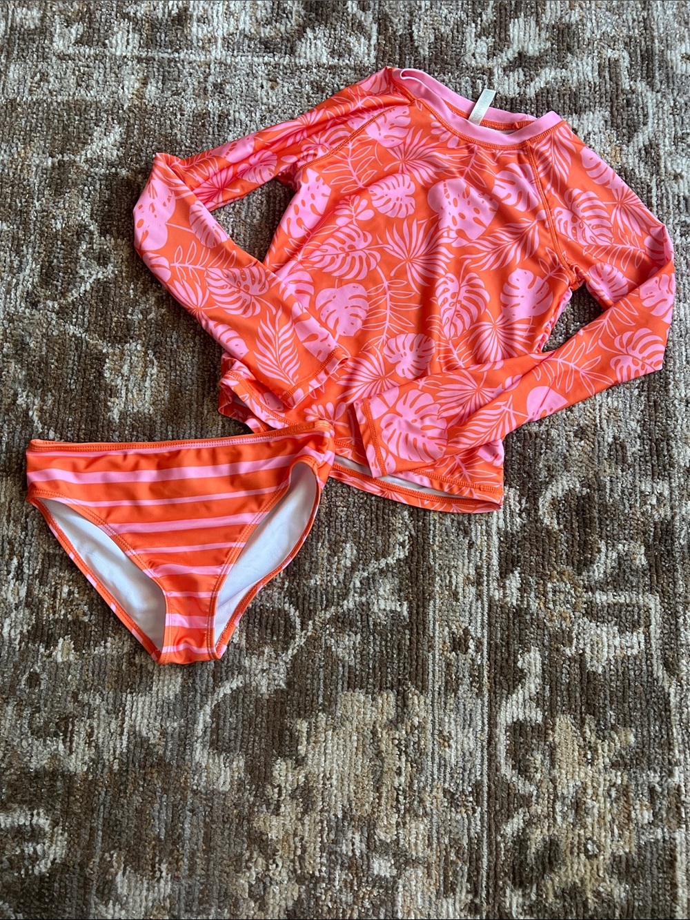 Girls Size 10-12 Rashguard Bundle - Picture 5 of 8